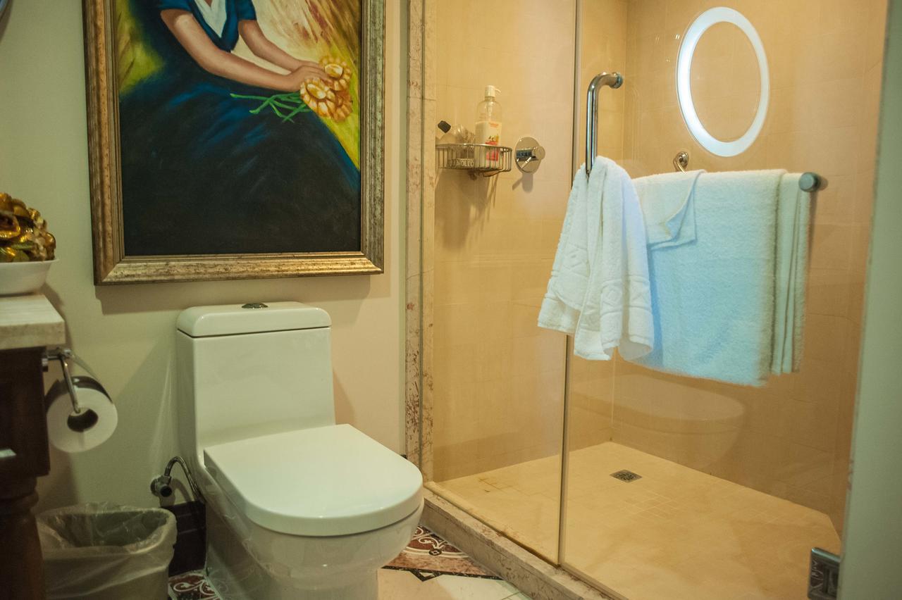Palmyra Luxury Beach Condos Montego Bay Exterior foto